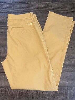 The North Face Men's Khaki/Tan Stretch Chinos